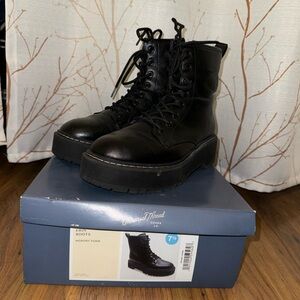 Universal Thread Combat Boots